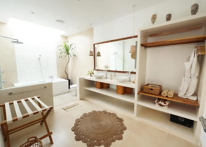 Adara Uluwatu